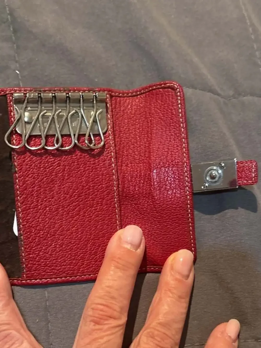 Salvatore Ferragamo Red Pebbled Leather 6-Key Case Holder Wallet